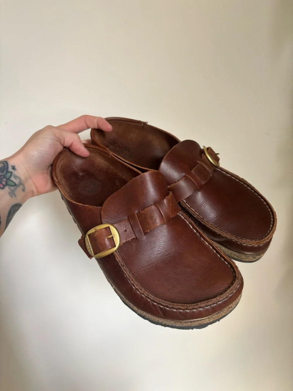 Birkenstock Buckley Oiled Leather Clogs In Cognac - Picture 3 of 12